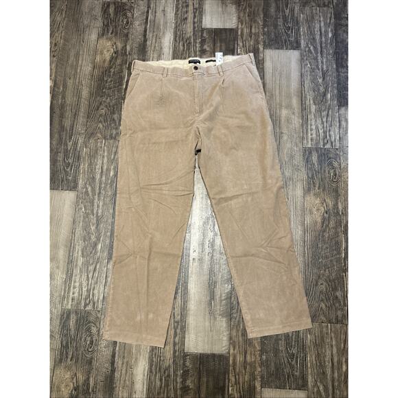Banana Republic Brushed Traveler Pant Mens 42L Beige Pleated Preppy Relaxed Fit - Picture 1 of 10